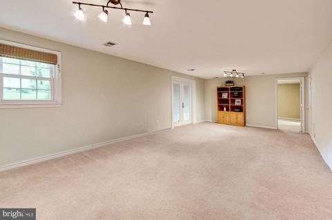 17208 Emerson Dr, Silver Spring, MD 20905 photo 30