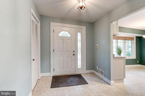 17208 Emerson Dr, Silver Spring, MD 20905 photo 4