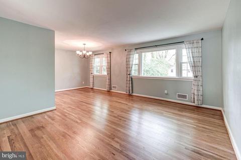 17208 Emerson Dr, Silver Spring, MD 20905 photo 13