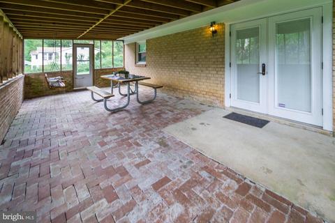 17208 Emerson Dr, Silver Spring, MD 20905 photo 39