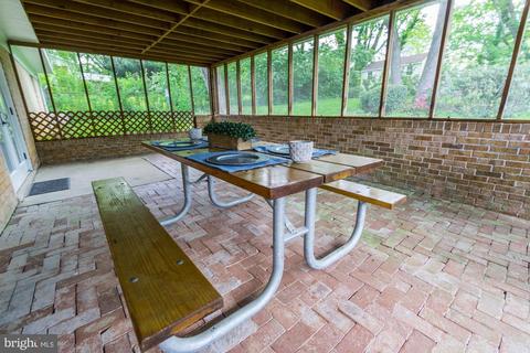 17208 Emerson Dr, Silver Spring, MD 20905 photo 40