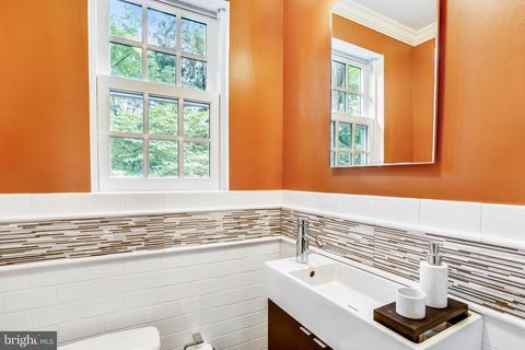 9105 Kingsbury Dr, Silver Spring, MD 20910 photo 24