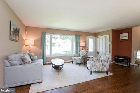 10205 Folk St, Silver Spring, MD 20902 photo 6