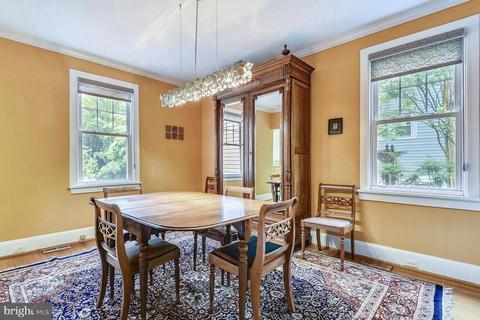 1910 Locust Grove Rd, Silver Spring, MD 20910 photo 16