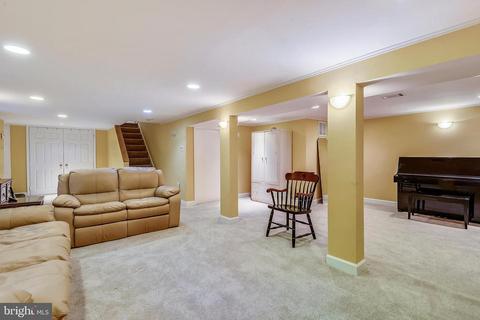 1910 Locust Grove Rd, Silver Spring, MD 20910 photo 31