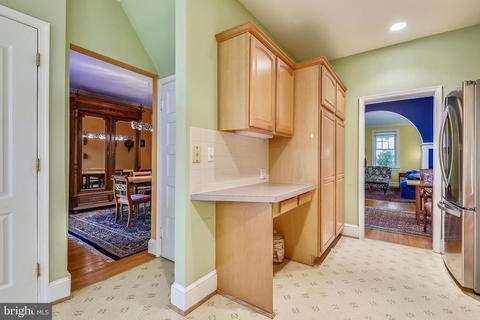 1910 Locust Grove Rd, Silver Spring, MD 20910 photo 12