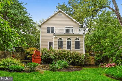 1910 Locust Grove Rd, Silver Spring, MD 20910 photo 2