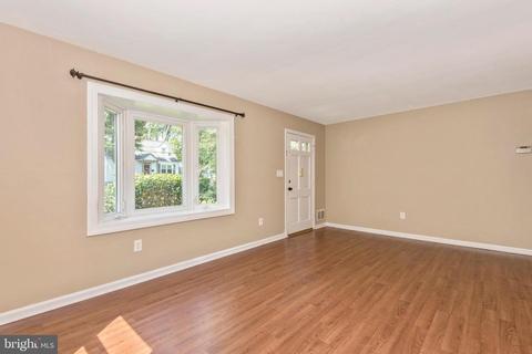 1511 Moffet Rd, Silver Spring, MD 20903 photo 6