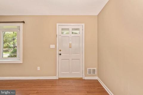 1511 Moffet Rd, Silver Spring, MD 20903 photo 3