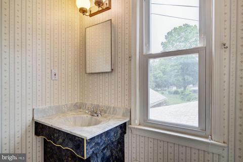 14125 Rippling Brook Dr, Silver Spring, MD 20906 photo 28