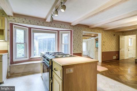 14125 Rippling Brook Dr, Silver Spring, MD 20906 photo 12