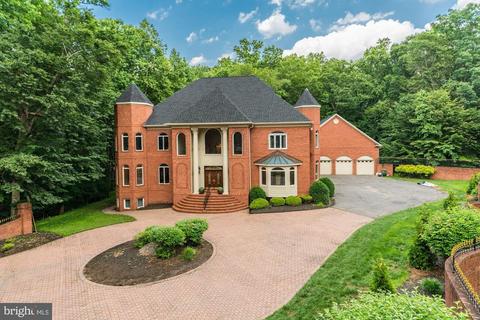 10407 Willowbrook Dr, Potomac, MD 20854 photo 1