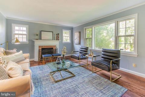 9206 Whitney St, Silver Spring, MD 20901 photo 1