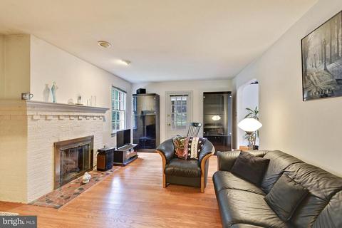 2000 Lansdowne Way, Silver Spring, MD 20910 photo 7