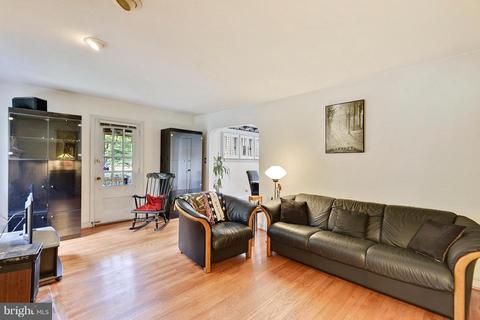 2000 Lansdowne Way, Silver Spring, MD 20910 photo 8
