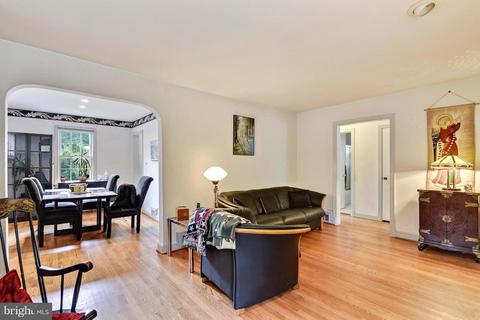 2000 Lansdowne Way, Silver Spring, MD 20910 photo 4