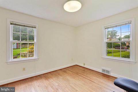 2000 Lansdowne Way, Silver Spring, MD 20910 photo 13