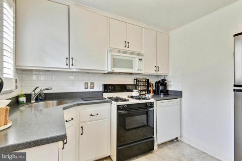 2000 Lansdowne Way, Silver Spring, MD 20910 photo 9