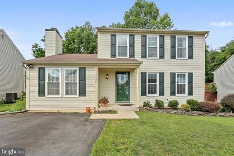 17820 Hazelcrest Dr, Gaithersburg, MD 20877 photo 1
