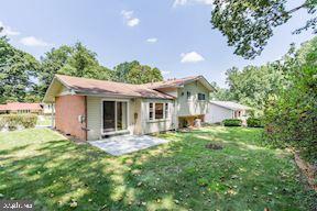 1511 Menlee Dr, Silver Spring, MD 20904 photo 3