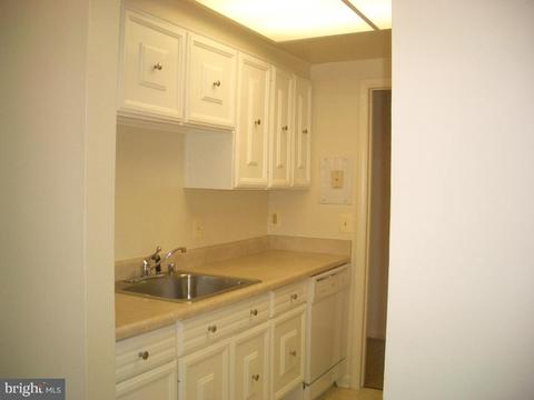 3632 Gleneagles Dr #8-3G, Silver Spring, MD 20906 photo 6