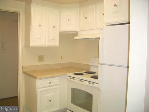 3632 Gleneagles Dr #8-3G, Silver Spring, MD 20906 photo 4