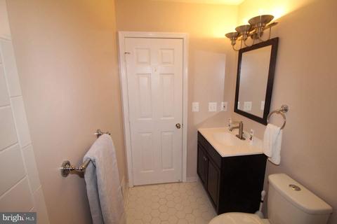 213 Windridge Acres Ct, Silver Spring, MD 20905 photo 27
