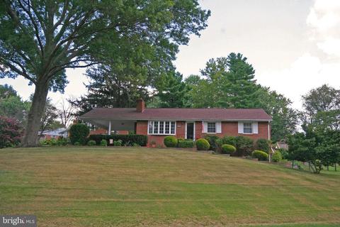2500 Seibel Dr, Silver Spring, MD 20905 photo 2