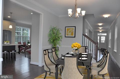 15 Belmont Ct, Silver Spring, MD 20910 photo 9