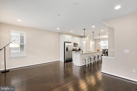 3618 Summer House St, Silver Spring, MD 20906 photo 13