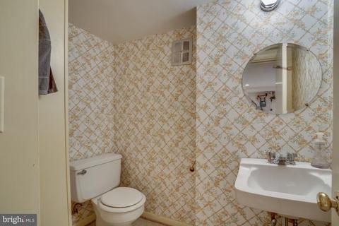 1703 Sanford Rd, Silver Spring, MD 20902 photo 23