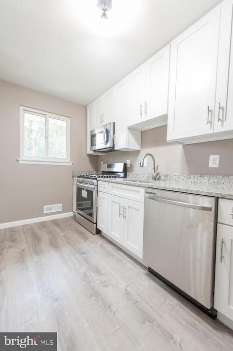 3943 Lantern Ct, Silver Spring, MD 20902 photo 10