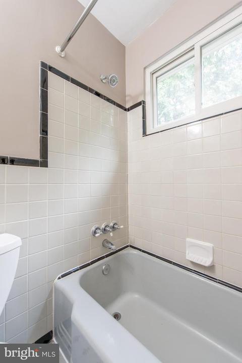 3943 Lantern Ct, Silver Spring, MD 20902 photo 16