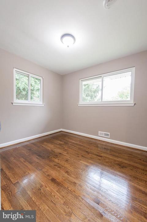 3943 Lantern Ct, Silver Spring, MD 20902 photo 12