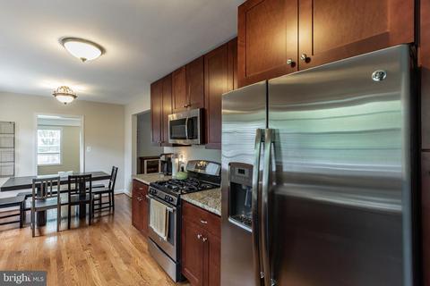 10701 Glenhaven Dr, Silver Spring, MD 20902 photo 8