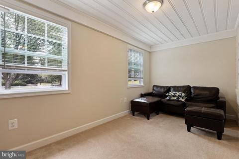 10701 Glenhaven Dr, Silver Spring, MD 20902 photo 12