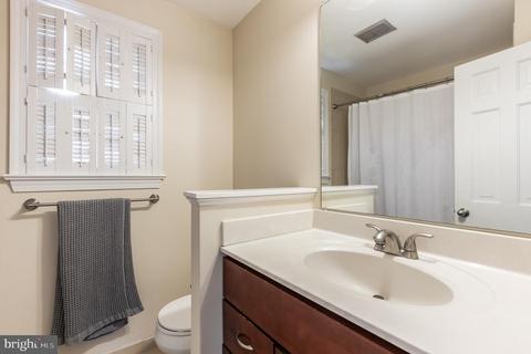 10701 Glenhaven Dr, Silver Spring, MD 20902 photo 15
