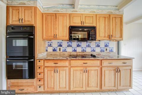 401 Highgate Ter, Silver Spring, MD 20904 photo 9