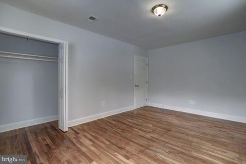 916 Patton Dr, Silver Spring, MD 20901 photo 2