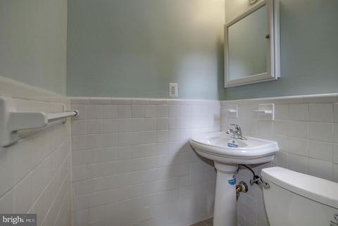 916 Patton Dr, Silver Spring, MD 20901 photo 1