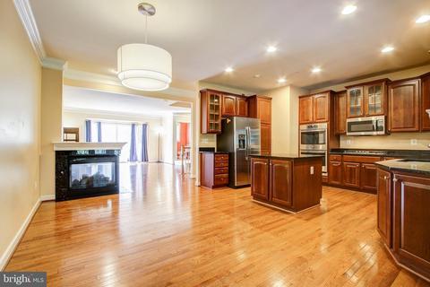 1602 Regent Manor Ct, Silver Spring, MD 20904 photo 10