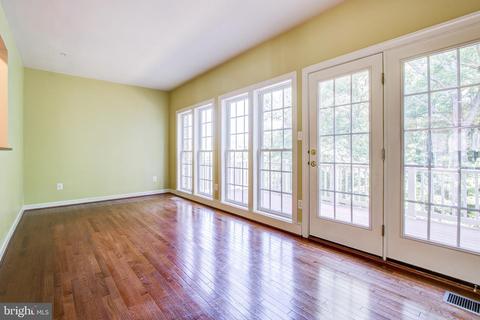 1602 Regent Manor Ct, Silver Spring, MD 20904 photo 8