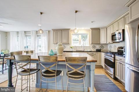 9909 Cherry Tree Ln, Silver Spring, MD 20901 photo 11