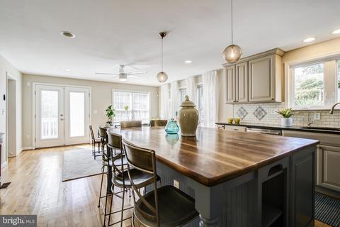 9909 Cherry Tree Ln, Silver Spring, MD 20901 photo 12