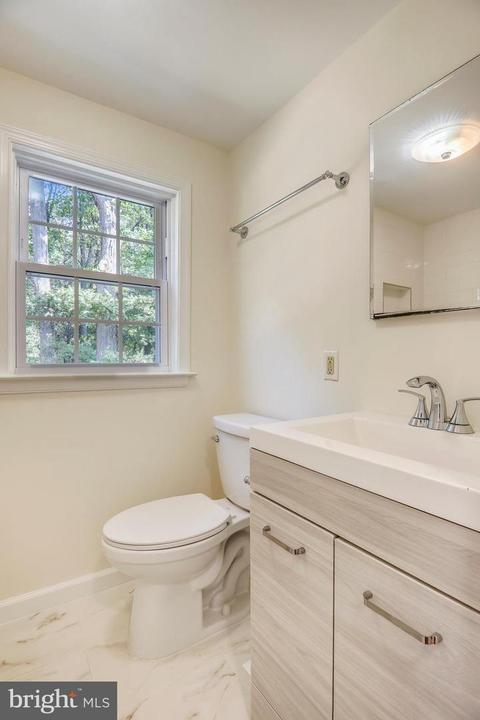 1509 Forest Glen Rd, Silver Spring, MD 20910 photo 17