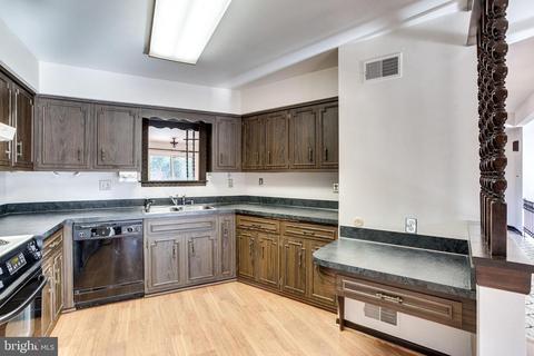 2309 Solmar Dr, Silver Spring, MD 20904 photo 11