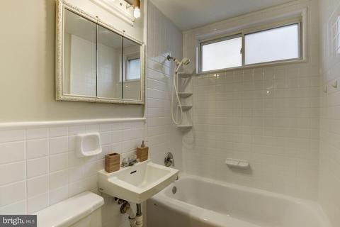 3916 Lantern Dr, Silver Spring, MD 20902 photo 14