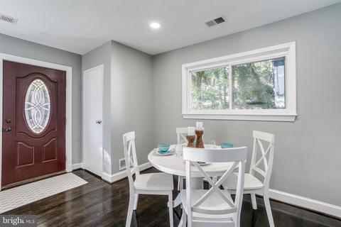 206 E Schuyler Rd, Silver Spring, MD 20901 photo 9