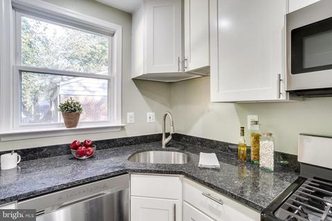 206 E Schuyler Rd, Silver Spring, MD 20901 photo 16