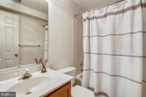 11421 Catalina Ter, Silver Spring, MD 20902 photo 24